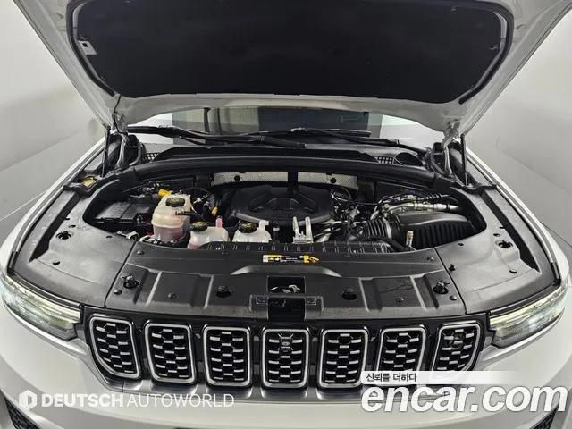Jeep Cherokee — Фото автомобиля 6
