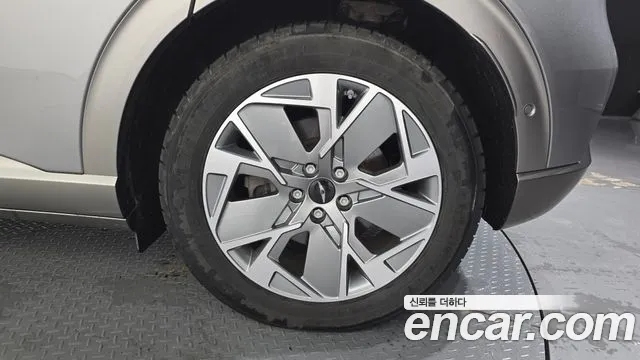 Genesis GV60 — Фото автомобиля 6