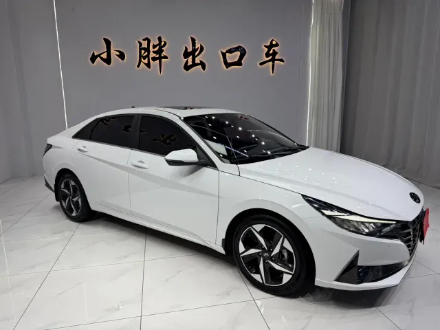 Hyundai Elantra — Фото автомобиля 2