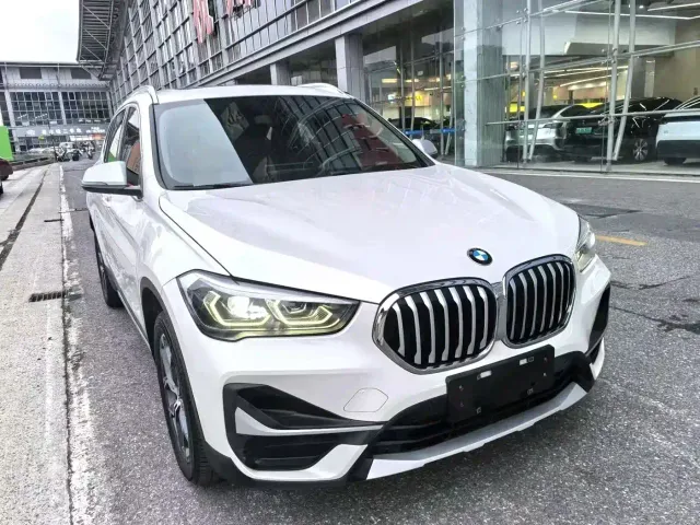 BMW X1 — Фото автомобиля 3