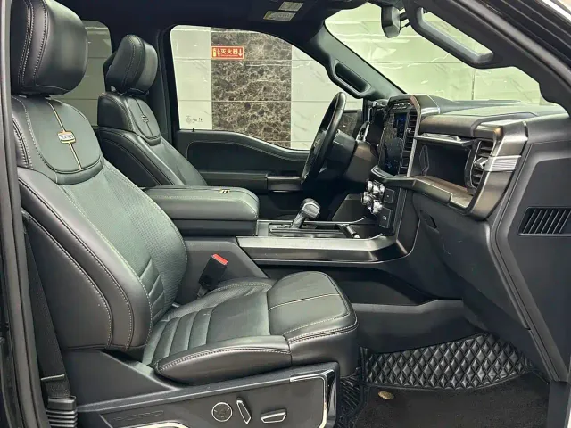 Ford F-150 Raptor — Фото автомобиля 10