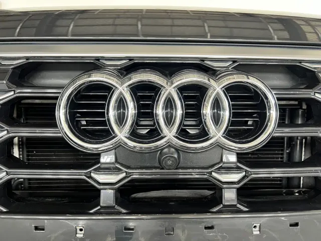 Audi Q3 — Фото автомобиля 12