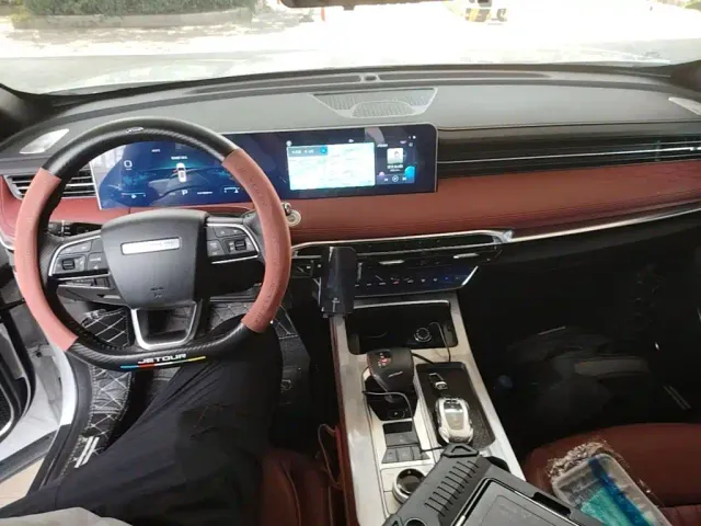 Jetour X70 Plus — Фото автомобиля 9