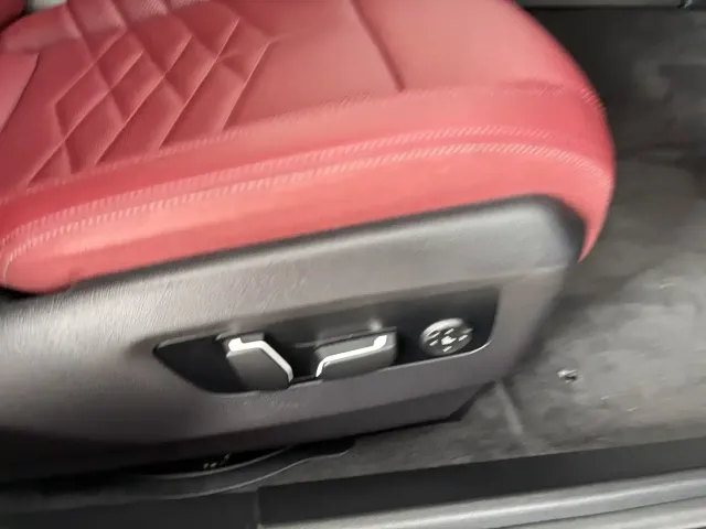 BMW BMW 5 Series 2025 530Li Premium M Sport Package — Фото автомобиля 28