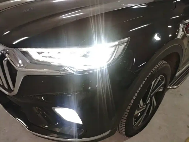 Hongqi HS5 — Фото автомобиля 23