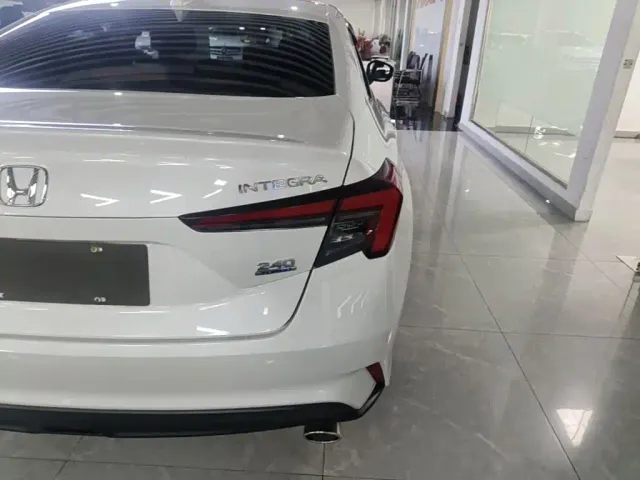 Honda Integra 2023 240TURBO CVT Leading Edition — Фото автомобиля 7
