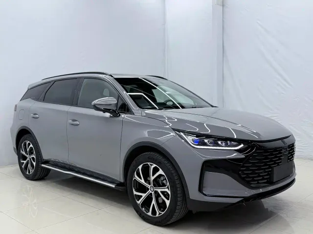 BYD Tang — Фото автомобиля 3