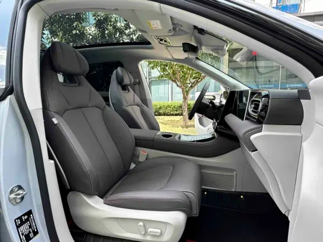 Leapmotor Leapmotor C11 2023 Extended Range 200 Comfort Edition — Фото автомобиля 11