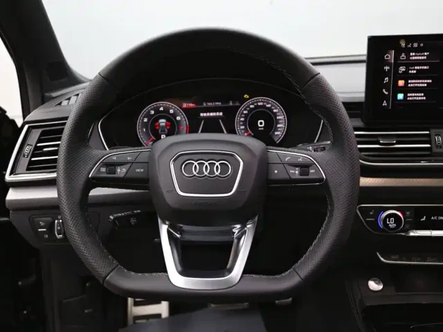 Audi Q5L — Фото автомобиля 16