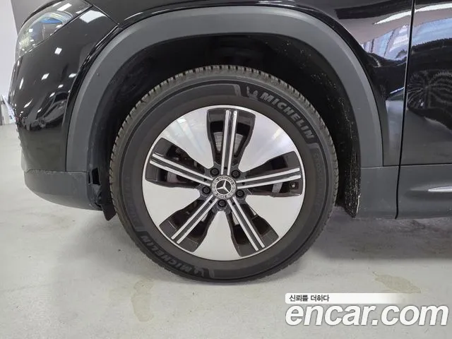 Mercedes-Benz EQB — Фото автомобиля 5