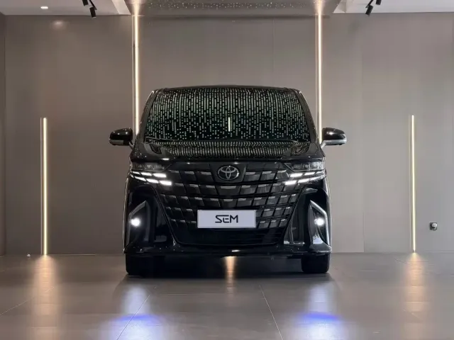 Toyota Alphard — Фото автомобиля 2