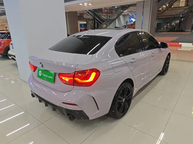 BMW 1 Series — Фото автомобиля 4