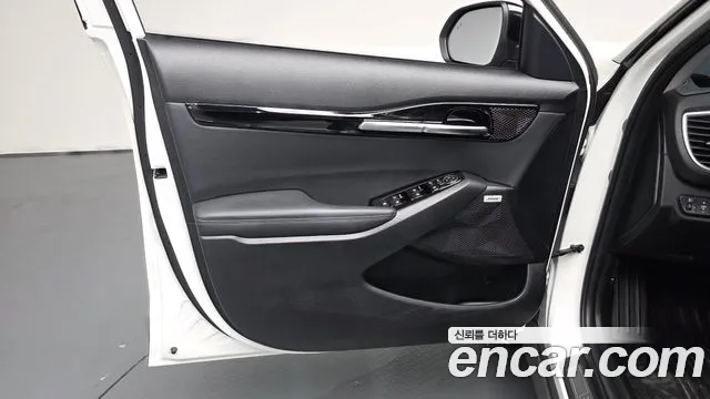 Kia Seltos New — Фото автомобиля 13