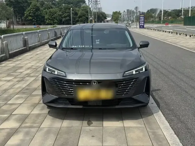 Changan Eado — Фото автомобиля 22