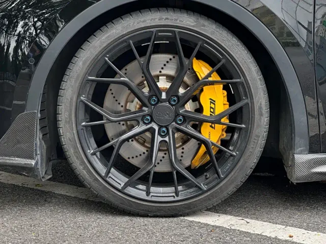 Tesla Model Y — Фото автомобиля 8
