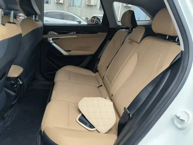 Geely Boyue L — Фото автомобиля 14