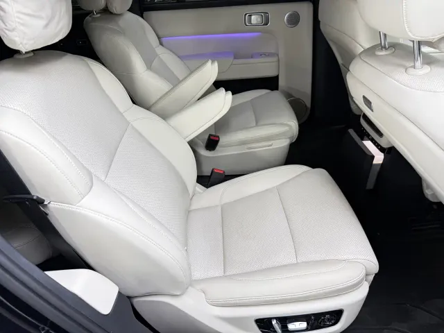 Li Auto L9 — Фото автомобиля 7