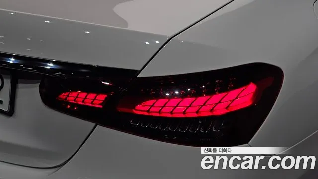 Mercedes-Benz E-Class W213 — Фото автомобиля 8