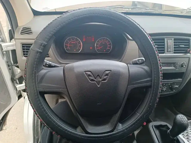 Wuling Rongguang S — Фото автомобиля 10