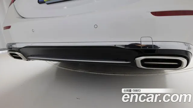 Mercedes-Benz S-Class — Фото автомобиля 19