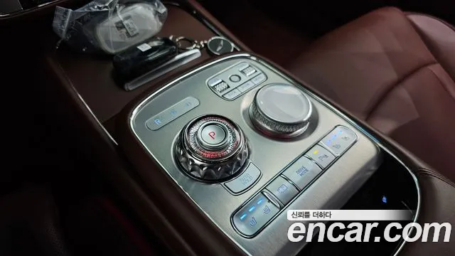 Genesis G90 Бензин 3.5 турбо AWD — Фото автомобиля 9