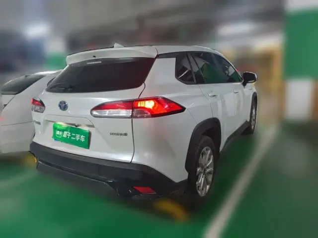 Toyota Frontlander — Фото автомобиля 6