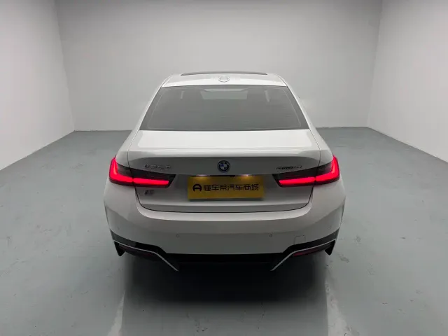 BMW i3 — Фото автомобиля 5