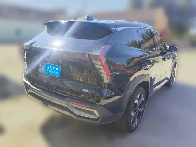Geely Boyue L — Фото автомобиля 2
