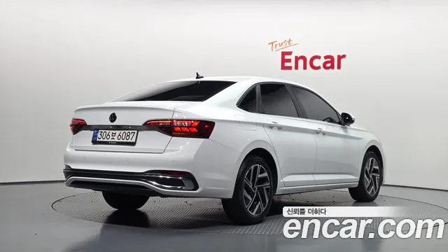 Volkswagen Jetta — Фото автомобиля 2