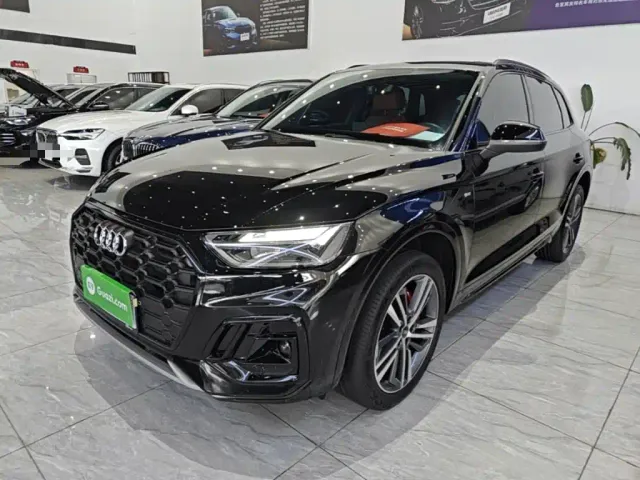 Фотография автомобиля — Audi Q5L