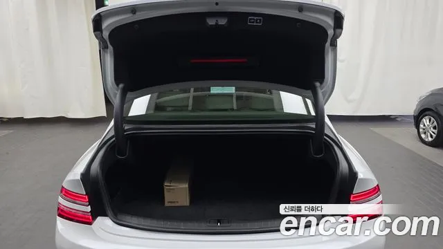 Genesis G80 Бензин 2.5 турбо 2WD — Фото автомобиля 20