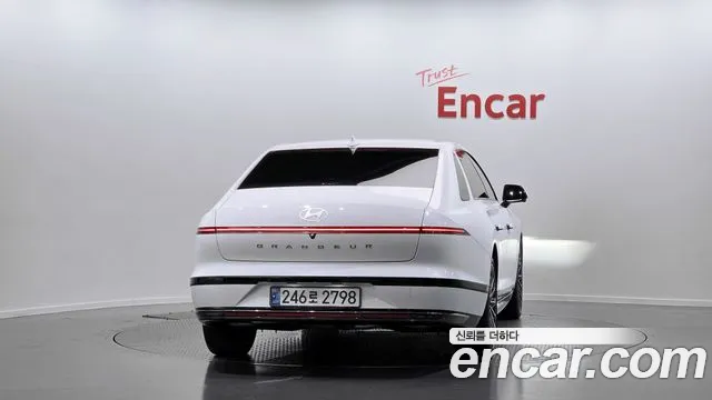 Hyundai Grandeur GN7 — Фото автомобиля 4
