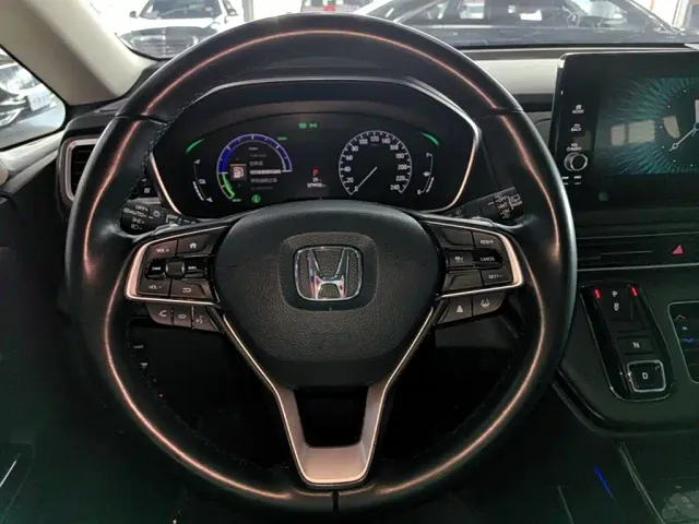 Honda Odyssey — Фото автомобиля 10