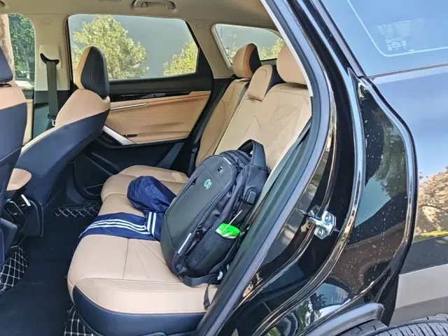 Geely Boyue L — Фото автомобиля 16