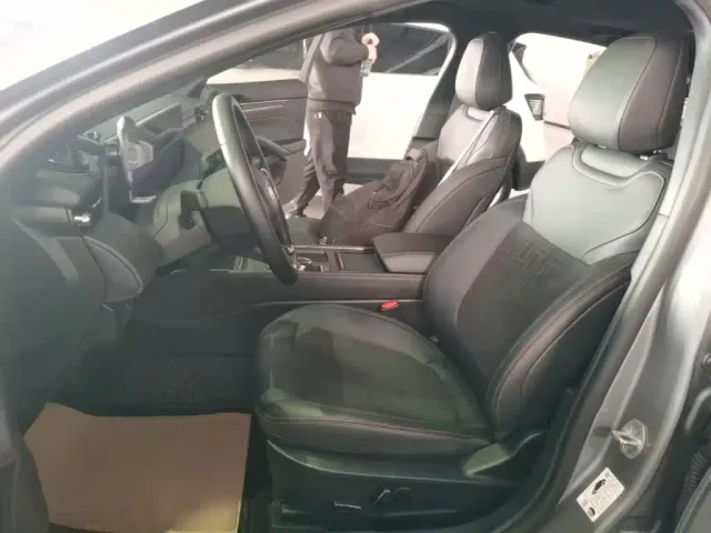 Ford Mondeo — Фото автомобиля 14
