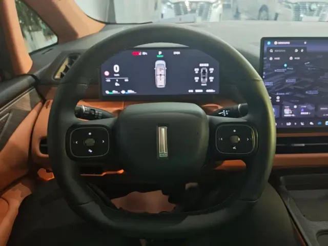 Wey Alpine — Фото автомобиля 10
