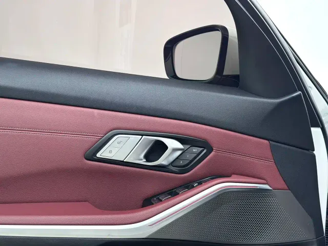 BMW 3 Series — Фото автомобиля 15