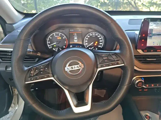 Nissan Teana — Фото автомобиля 10