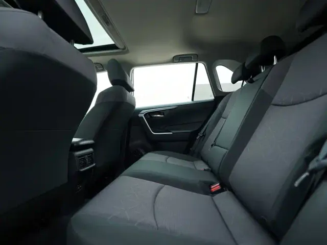 Toyota RAV4 Rongfang 2023 2.0L CVT 2WD Fashion Edition — Фото автомобиля 19