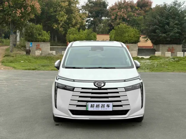 GAC Trumpchi E8 — Фото автомобиля 2
