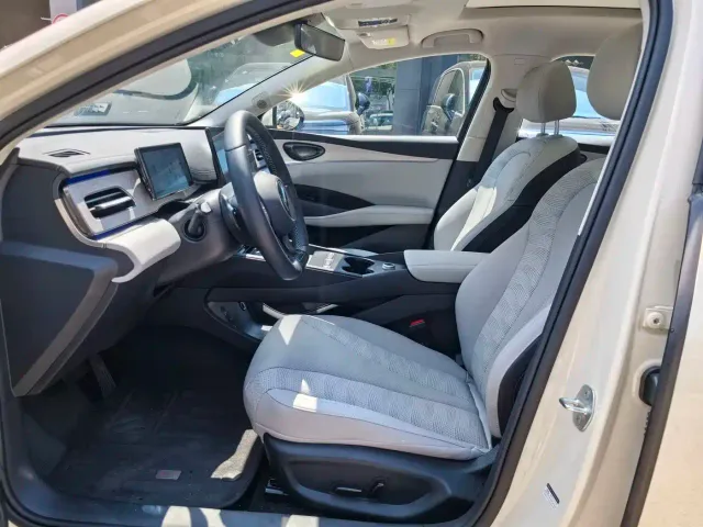 BYD Seal 06 DM-i Touring — Фото автомобиля 4