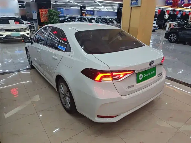Toyota Corolla — Фото автомобиля 4