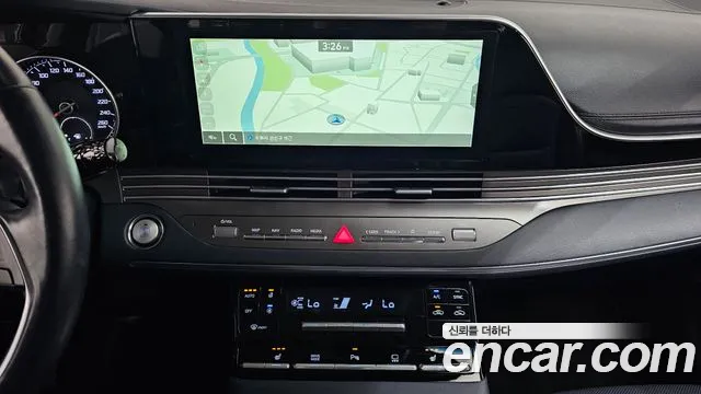 Hyundai Grandeur — Фото автомобиля 12