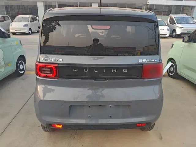 Wuling Hongguang Mini EV — Фото автомобиля 5