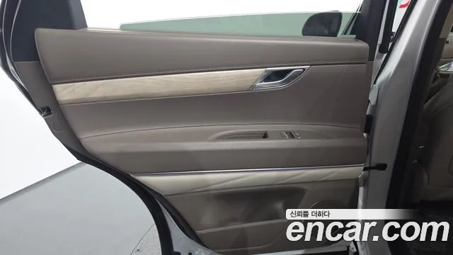 Genesis GV80 — Фото автомобиля 14