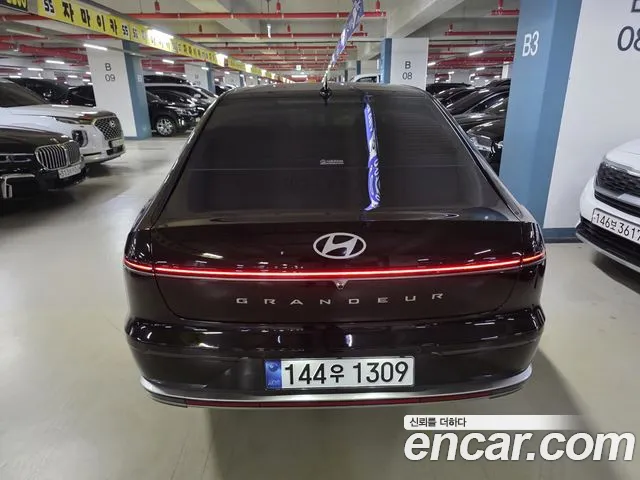 Hyundai Grandeur GN7 — Фото автомобиля 3