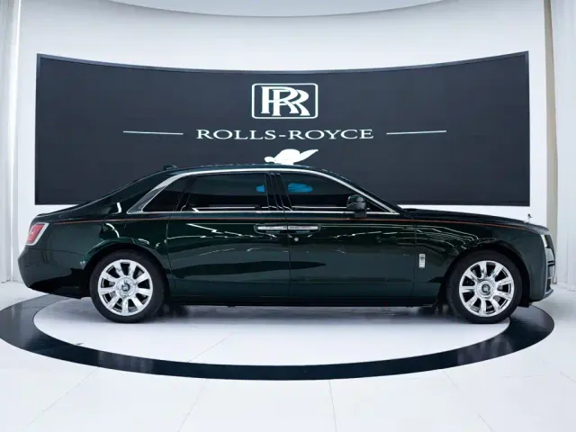 Rolls-Royce Ghost — Фото автомобиля 7