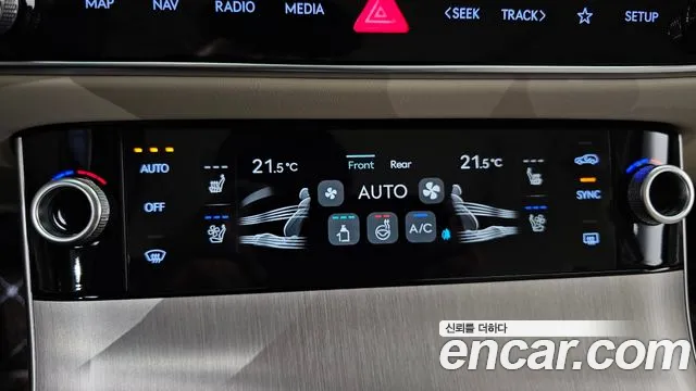 Genesis GV70 3.5T Бензин AWD — Фото автомобиля 25