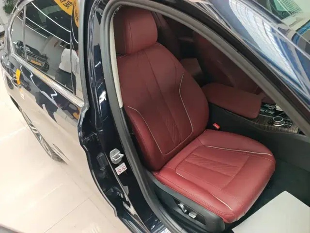 BMW 5 Series — Фото автомобиля 24