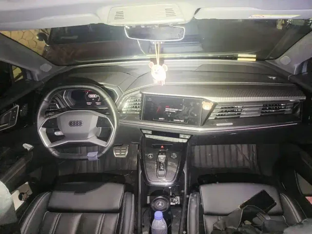 Audi Q4 e-tron — Фото автомобиля 12